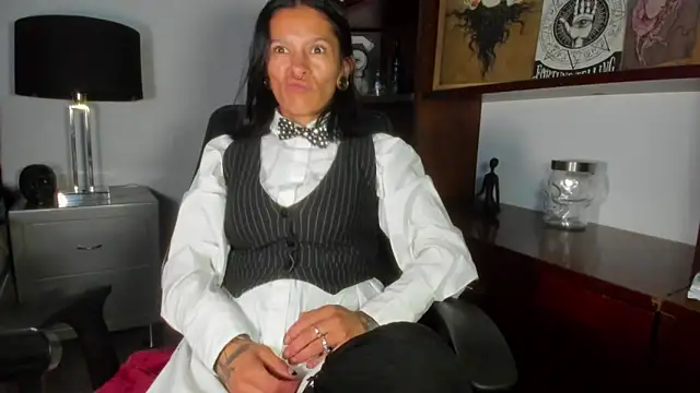 Snapshot of Amelie_Blake chatting on 04.29.26 Amelie Blake online show from 04.29.26