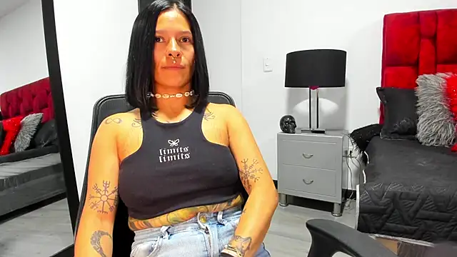 Snapshot of Amelie_Blake chatting on 06.03.26 Amelie Blake online show from 06.03.26