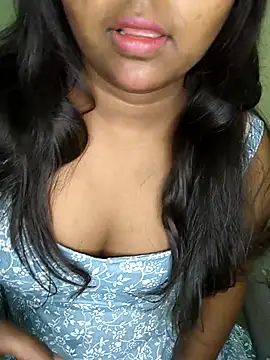 Snapshot of MISS_MADHURIBABY chatting on 04.22.26 MISS MADHURIBABY online show from 04.22.26