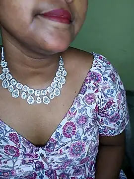 Snapshot of MISS_MADHURIBABY chatting on 04.25.26 MISS MADHURIBABY online show from 04.25.26