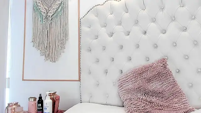 Sara funy online show from 03.12.26