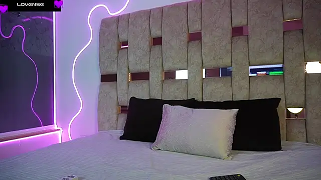 Petitte Mussa online show from 04.09.26