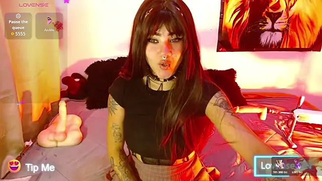 Divinejewel69 online show from 05.18.26