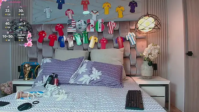 gabyevans4 online show from 07.10.26