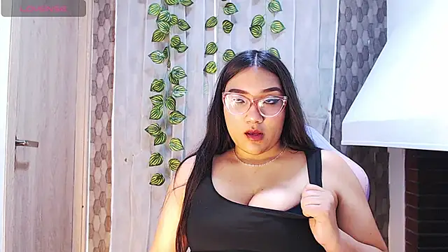 Snapshot of anyela_donecm chatting on 04.14.26 anyela donecm online show from 04.14.26