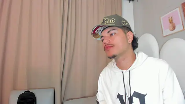 Snapshot of Jason_23__ chatting on 04.15.26 Jason 23 online show from 04.15.26