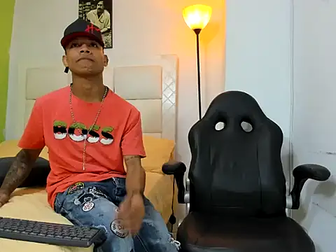 Snapshot of emanuel_23cm chatting on 03.01.26 emanuel 23cm online show from 03.01.26