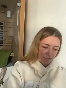 Snapshot of FitAnna chatting on 02.27.26 FitAnna online show from 02.27.26