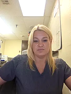 Snapshot of LadyB07 chatting on 04.29.26 LadyB07 online show from 04.29.26