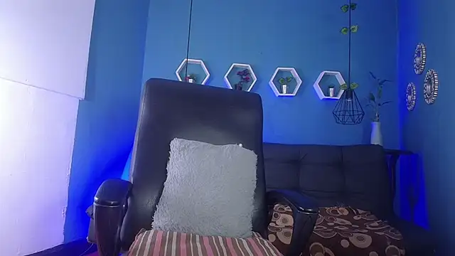 Assly Love online show from 02.26.26