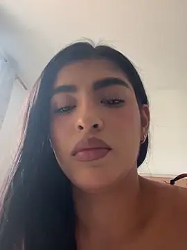 Snapshot of Misty-kat chatting on 04.10.26 Misty-kat online show from 04.10.26