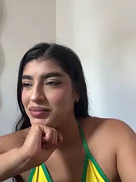 Snapshot of Misty-kat chatting on 04.11.26 Misty-kat online show from 04.11.26