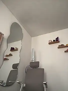 Snapshot of Misty-kat chatting on 04.13.26 Misty-kat online show from 04.13.26