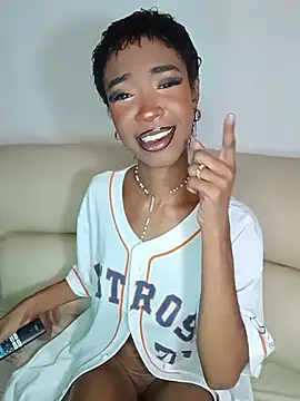 TinnaPeyton online show from 06.07.26