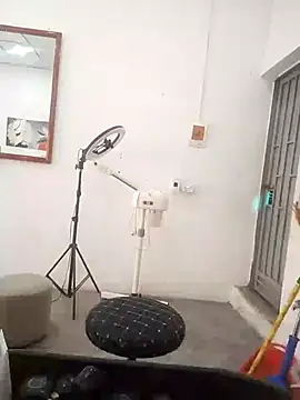 Ivy Trix2 online show from 04.09.26