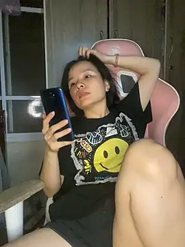 Snapshot of Ivy_Trix2 chatting on 06.17.26 Ivy Trix2 online show from 06.17.26