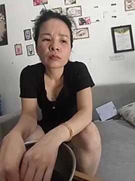 Snapshot of Ivy_Trix2 chatting on 06.27.26 Ivy Trix2 online show from 06.27.26