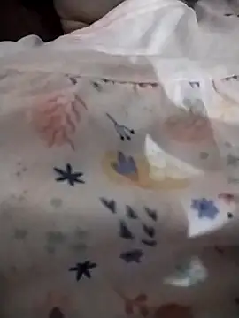 Snapshot of Hey__honey chatting on 04.15.26 Hey honey online show from 04.15.26