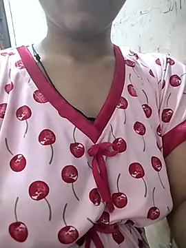 Snapshot of Hey__honey chatting on 04.16.26 Hey honey online show from 04.16.26