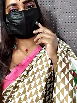 Snapshot of Cutie_Nila chatting on 03.17.26 Cutie Nila online show from 03.17.26