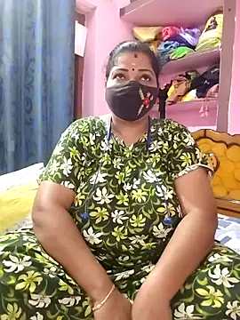 Snapshot of tamil_lathikaaa chatting on 04.04.26 tamil lathikaaa online show from 04.04.26