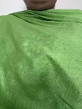 Snapshot of tamil_lathikaaa chatting on 04.08.26 tamil lathikaaa online show from 04.08.26