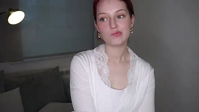 Snapshot of ValeneRomer chatting on 03.02.26 ValeneRomer online show from 03.02.26