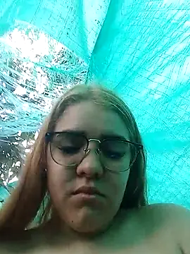 Snapshot of single_kitten chatting on 03.25.26 single kitten online show from 03.25.26