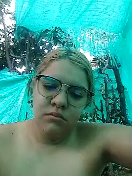 Snapshot of single_kitten chatting on 04.10.26 single kitten online show from 04.10.26