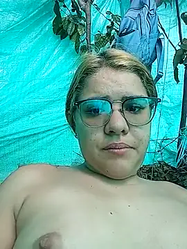 Snapshot of single_kitten chatting on 04.13.26 single kitten online show from 04.13.26