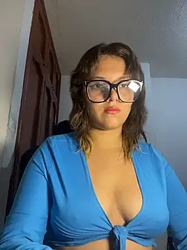 aurora bela online show from 03.16.26