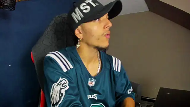 Snapshot of DanteLuxx chatting on 03.13.26 DanteLuxx online show from 03.13.26