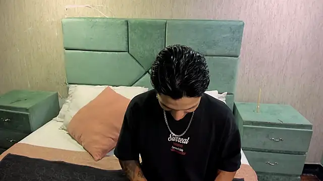 Snapshot of DanteLuxx chatting on 03.16.26 DanteLuxx online show from 03.16.26