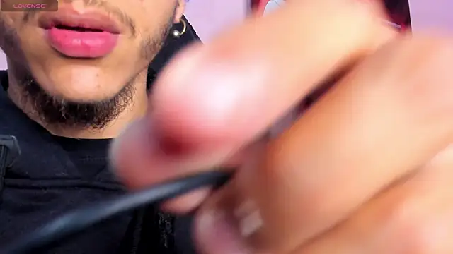 Snapshot of DanteLuxx chatting on 03.29.26 DanteLuxx online show from 03.29.26