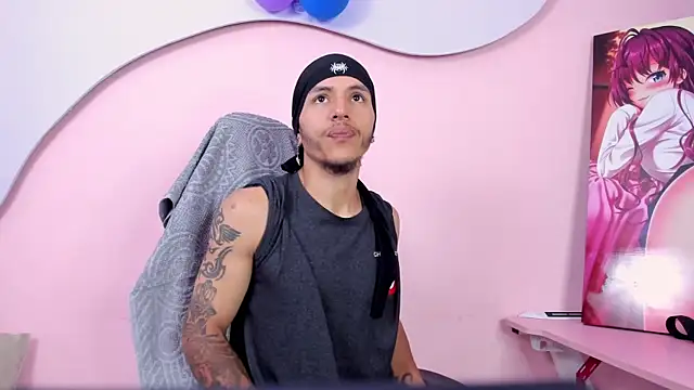 Snapshot of DanteLuxx chatting on 04.08.26 DanteLuxx online show from 04.08.26