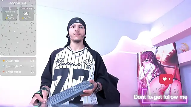 Snapshot of DanteLuxx chatting on 04.12.26 DanteLuxx online show from 04.12.26