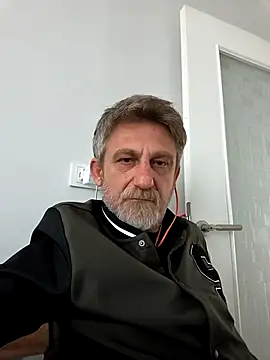 arelll34 online show from 04.05.26