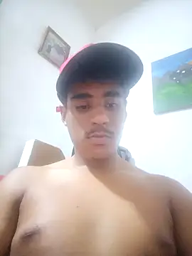 luis230436 online show from 03.25.26