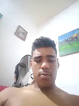 luis230436 online show from 04.14.26