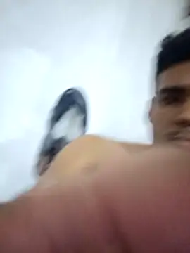 luis230436 online show from 04.27.26