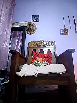 luis230436 online show from 04.29.26