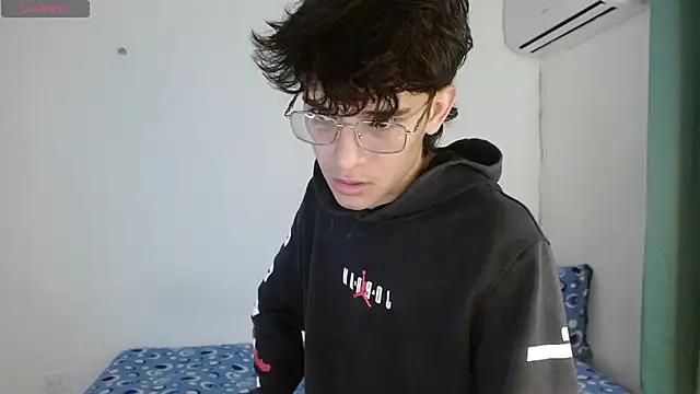 noah millerx online show from 05.05.26