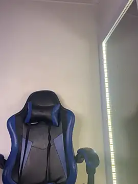 Snapshot of Maddie_7 chatting on 04.05.26 Maddie 7 online show from 04.05.26