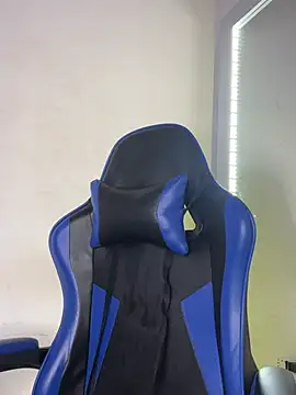 Snapshot of Maddie_7 chatting on 04.09.26 Maddie 7 online show from 04.09.26