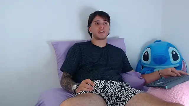 EXCLUSIVE8 online show from 06.11.26