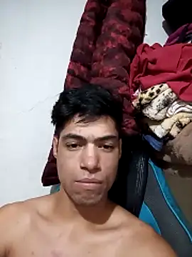 Snapshot of lucastorquato1709 chatting on 02.26.26 lucastorquato1709 online show from 02.26.26