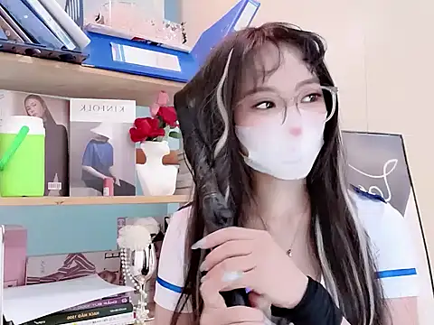 RG Lenalyy online show from 05.23.26