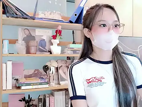 RG Lenalyy online show from 07.03.26
