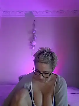 LunaBlaise online show from 03.31.26