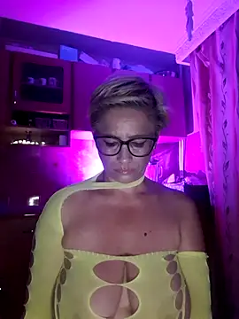 Snapshot of LunaBlaise chatting on 06.15.26 LunaBlaise online show from 06.15.26